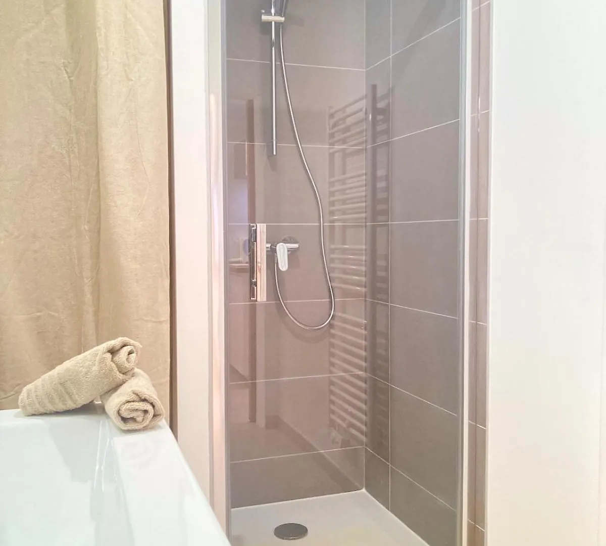 Le Marcel, Pretty 1 Room Apartment Next To Antique Theater فيين